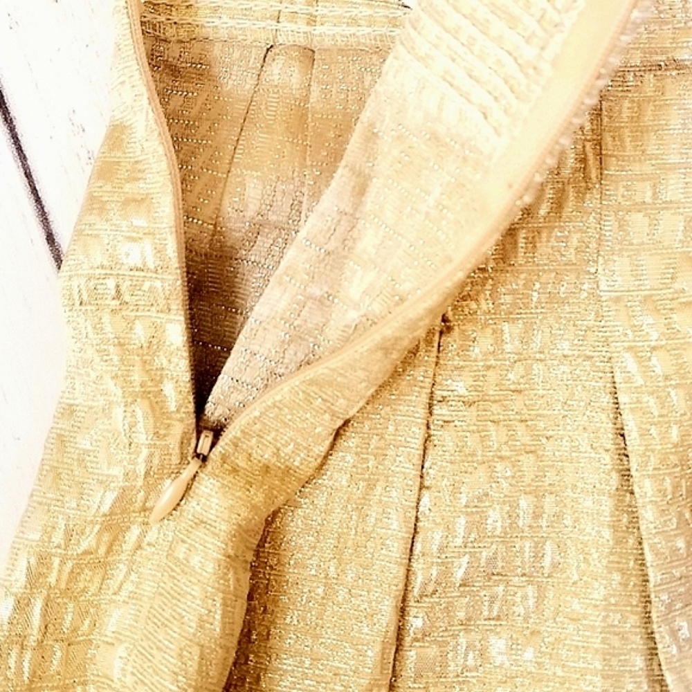 Gold Bebe Knee Length Animal Print Skirt - Picture 3 of 9